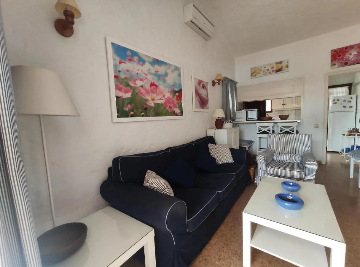 Сasa de vacaciones Lovely 2 Bedroom Bungalow With Parking Maspalomas  España